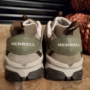Merrell Boys Size 6 Hiking Shoe - Outdoor
